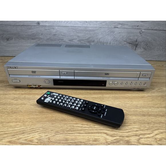 SONY SLV-D370P DVD VHS Combo Player & Recorder VCR w/ Remote - Fully Tested - Picture 1 of 10
